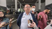 Kepala Dinas Lingkungan Hidup (DLH) DKI Jakarta Asep Kuswanto saat ditemui di Balai Kota DKI Jakarta, Rabu (01/02/2023). (Dok. Liputan6.com/Winda Nelfira)