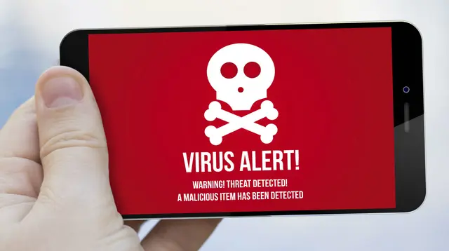 Ilustrasi: Aplikasi terserang malware (Sumber: Daily Dot)