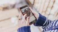 Banyak selfie, foto traveling, atau foto-foto hobi yang dilakukan? Feed Instagram seseorang bisa gambarkan bagaimana kepribadian mereka. Penasaran seperti apa? Simak berikut ini. (Foto: Unsplash)